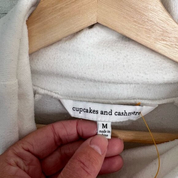 Cupcakes and cashmere medium turtleneck sweater white - Picture 6 of 9